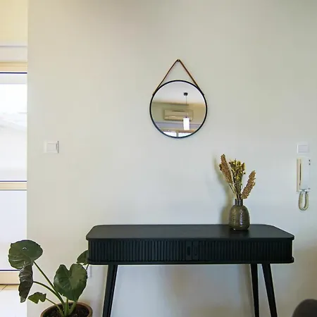 Phaedrus Living View Luxury Iras Flat 102 Апартаменты *