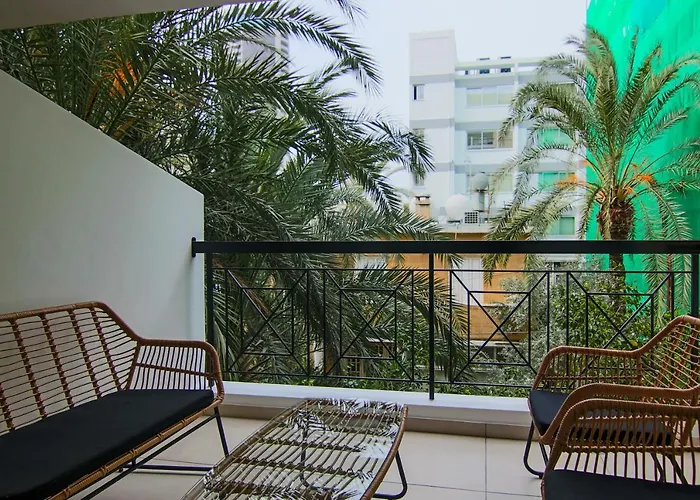 Phaedrus Living View Luxury Iras Flat 102 * 니코시아